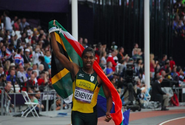 La Fédération internationale d'athlétisme et la Sud-Africaine Caster Semenya s'affrontent lundi devant le tribunal arbitral du sport sur l'hyperandrogénie.