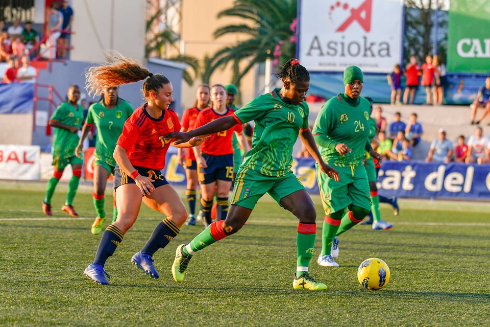 En juillet, l’équipe féminine de football de Mauritanie a disputé son premier match de compétition internationale. Une rencontre historique et prometteuse !