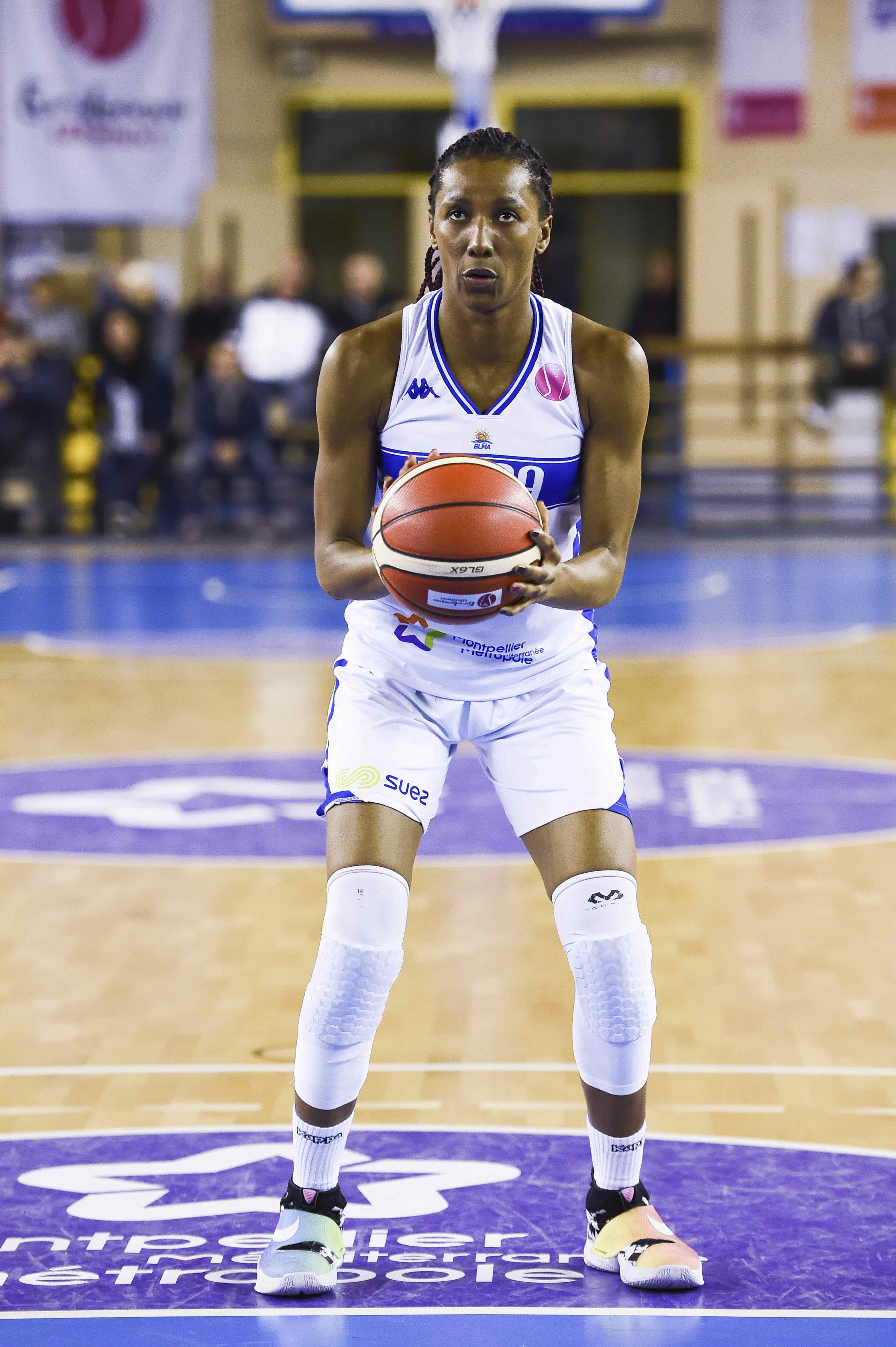 Reconversion : Azza Besbes et Géraldine Yema-Robert, deux sportives de haut-niveau, nous racontent comment elles ont anticipé la fin de leur carrière.