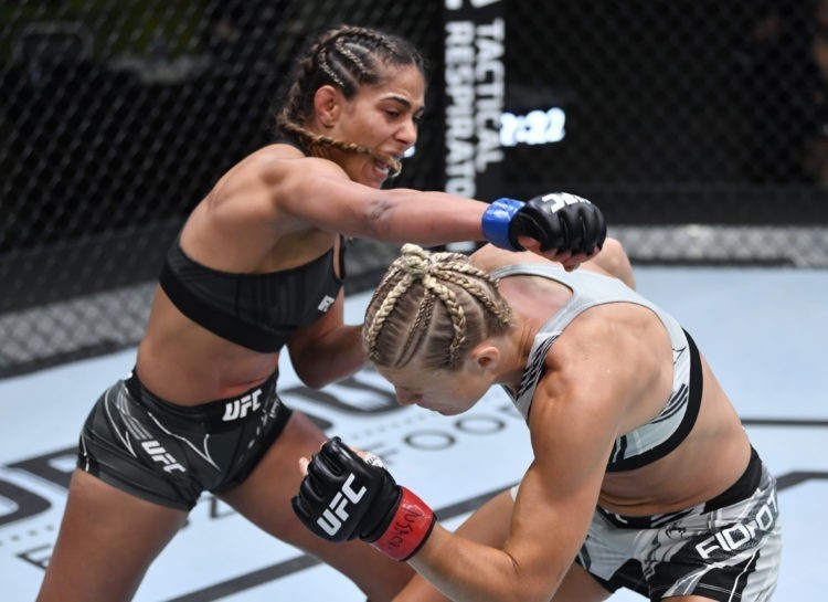 Manon Fiorot : Une téléréalité en Afrique du Sud a propulsé sa carrière !