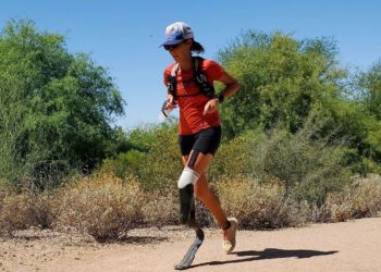 Amputée d’une jambe, la Sud-Africaine Jacky Hunt-Broersma court 104 marathons en 104 jours