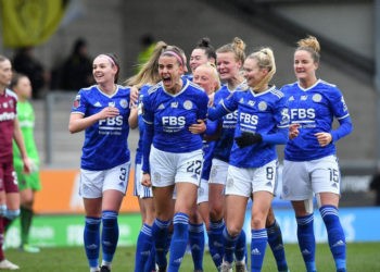 Ashleigh Plumptre : « Certains remettent en cause mes origines »