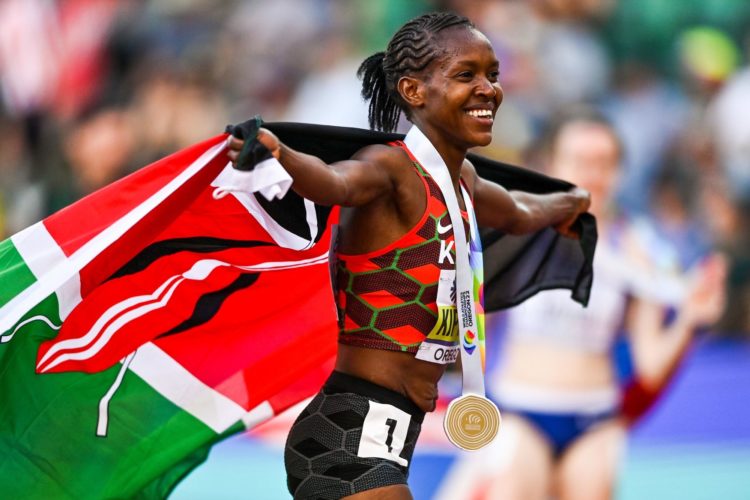 Athlétisme: la Kényane Kipyegon décroche un 2e titre mondial sur 1.500 m