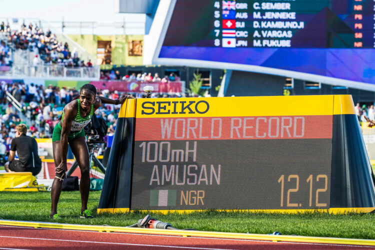 Mondiaux d’athlétisme : la Nigériane Tobi Amusan bat le record du monde du 100 m haies