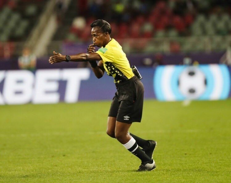 Football – 10 arbitres africaines retenues pour le Mondial 2023