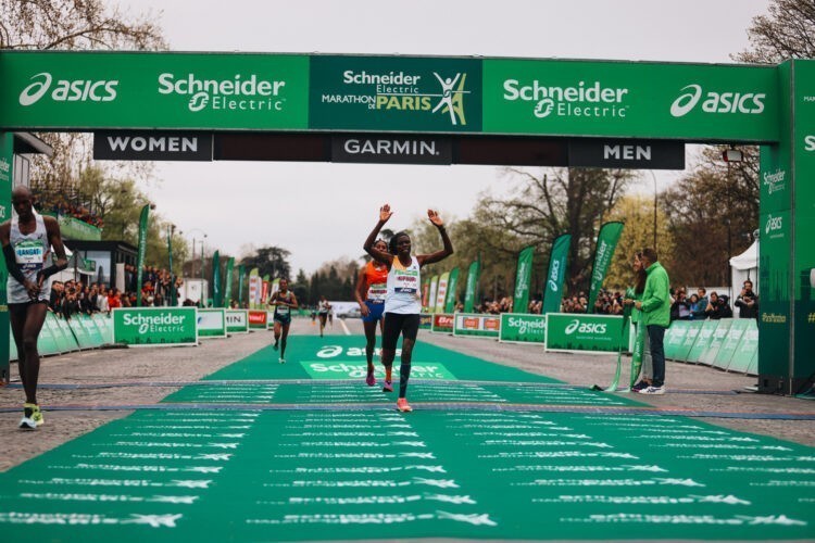 Marathon de Paris : Helah Kiprop s’impose