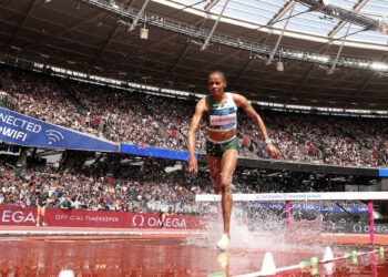 Athlétisme – La Kényane  Beatrice Chepkoech établit un nouveau record mondial du 2000 m steeple