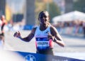 Marathon de Berlin – Tigst Assefa a bouclé la course avec une rupture totale du tendon d’Achille